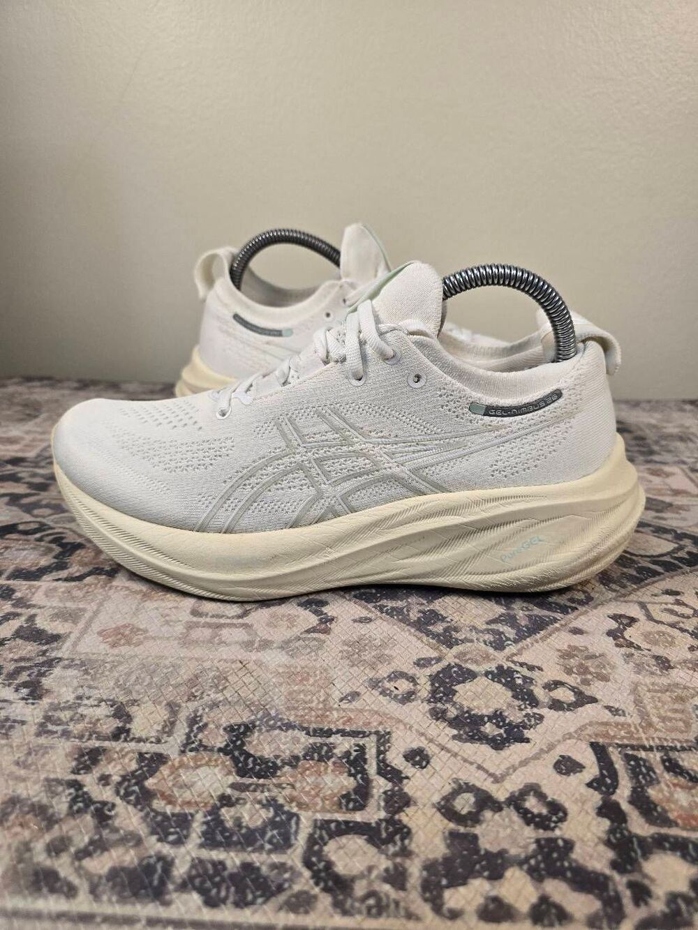 ASICS Gel-Nimbus 26 White Gray Women's Running Shoes Size 8 PureGel